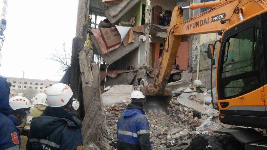 Κατέρρευσε πολυκατοικία στο Καζακστάν- 9 νεκροί (εικόνες)